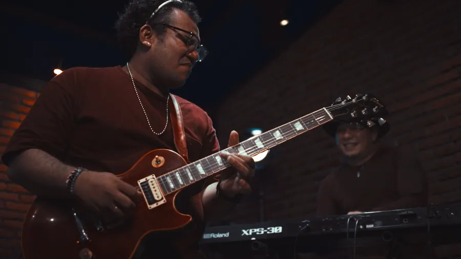 UMMONTE on location with Canary, live studio session in Bali, Indonesia
