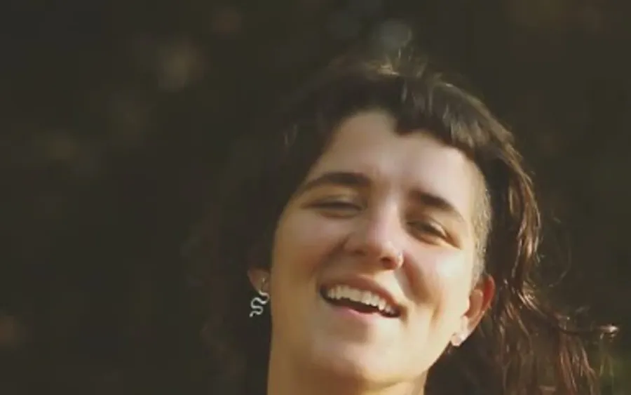 Luna Esandi, É Tão Difícil Ficar